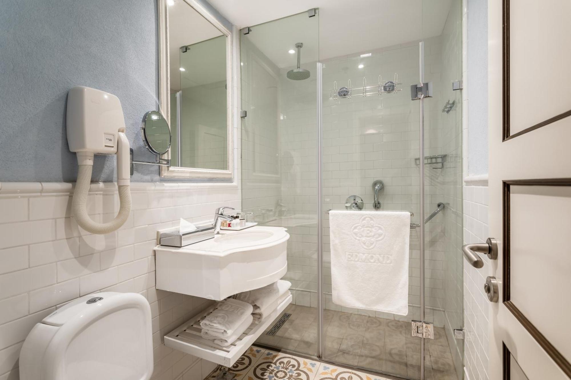 Edmond Luxury Hotel & Spa 로쉬 피나 외부 사진