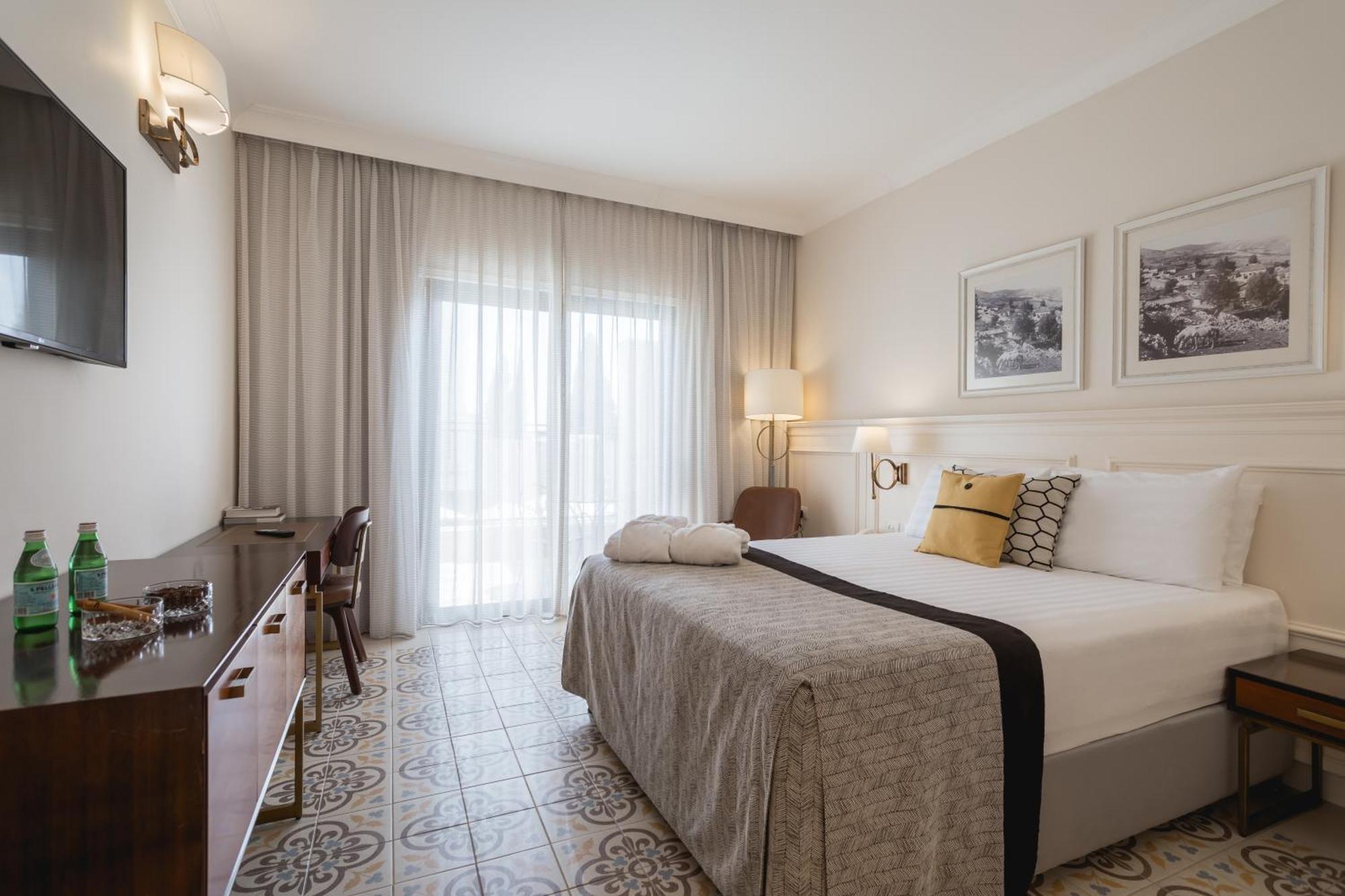 Edmond Luxury Hotel & Spa 로쉬 피나 외부 사진