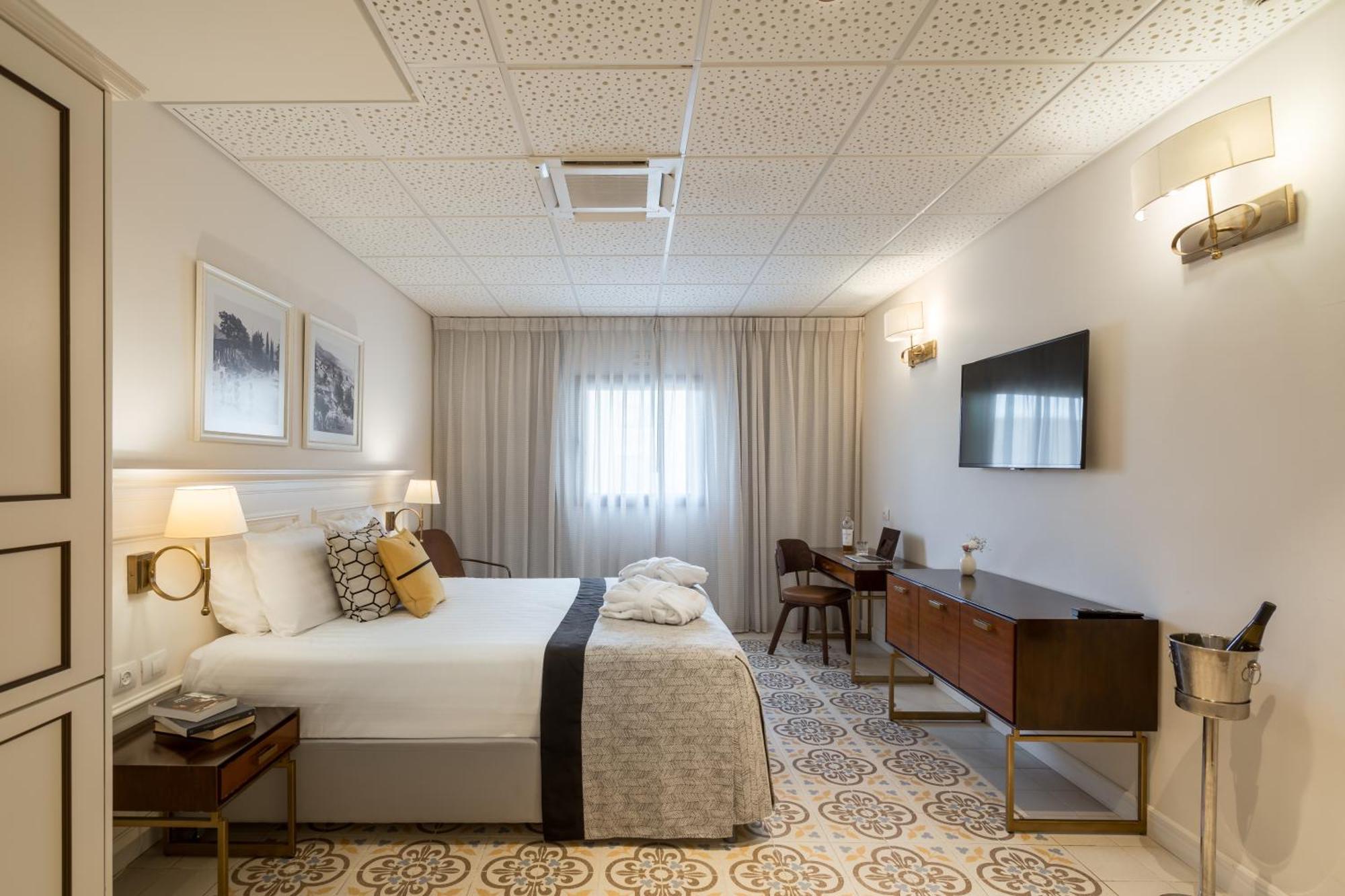 Edmond Luxury Hotel & Spa 로쉬 피나 외부 사진