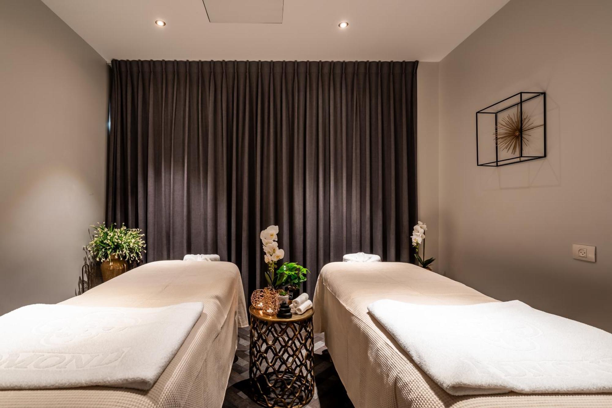 Edmond Luxury Hotel & Spa 로쉬 피나 외부 사진