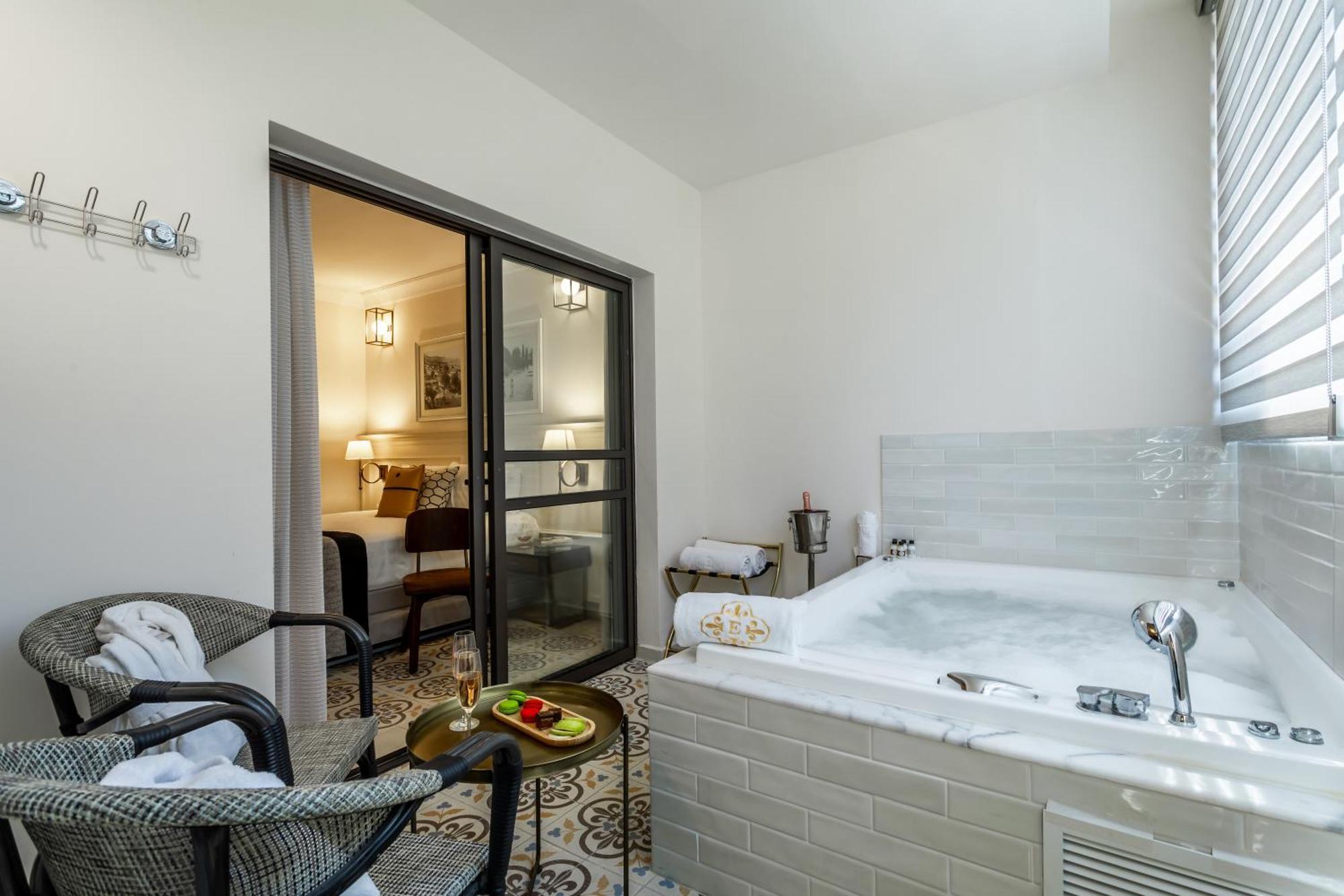 Edmond Luxury Hotel & Spa 로쉬 피나 외부 사진