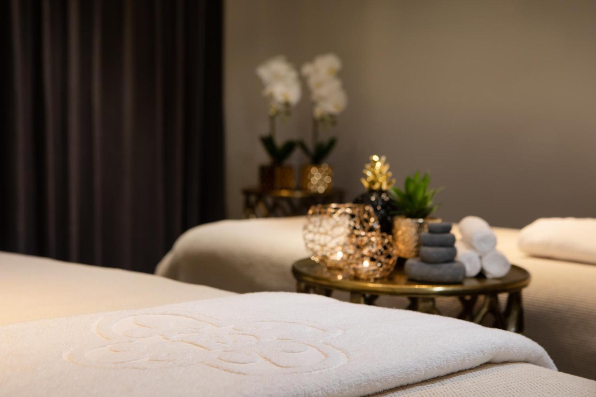 Edmond Luxury Hotel & Spa 로쉬 피나 외부 사진