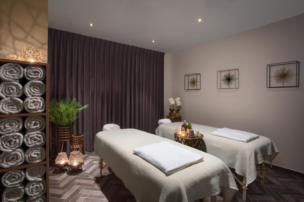 Edmond Luxury Hotel & Spa 로쉬 피나 외부 사진